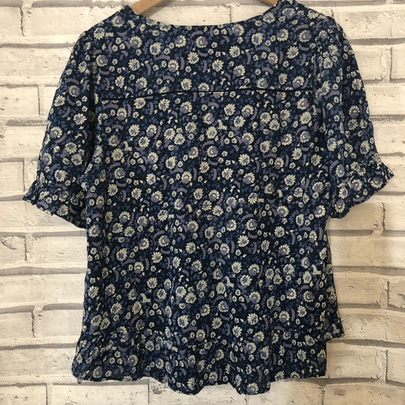 🌷LUCKY BRAND top 🌷 - Picture 2 of 5